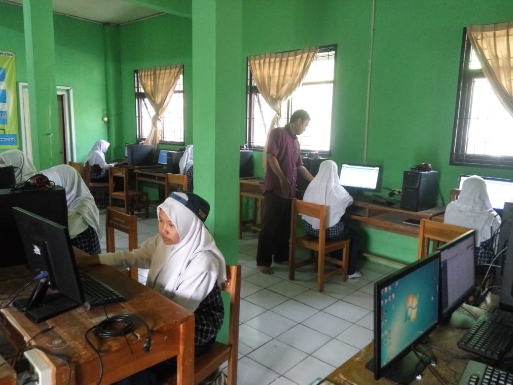 Uts Pts Di Mts Darul Irfan Sudah Berbasis Aplikasi Komputer Yayasan Darul Irfan Banten